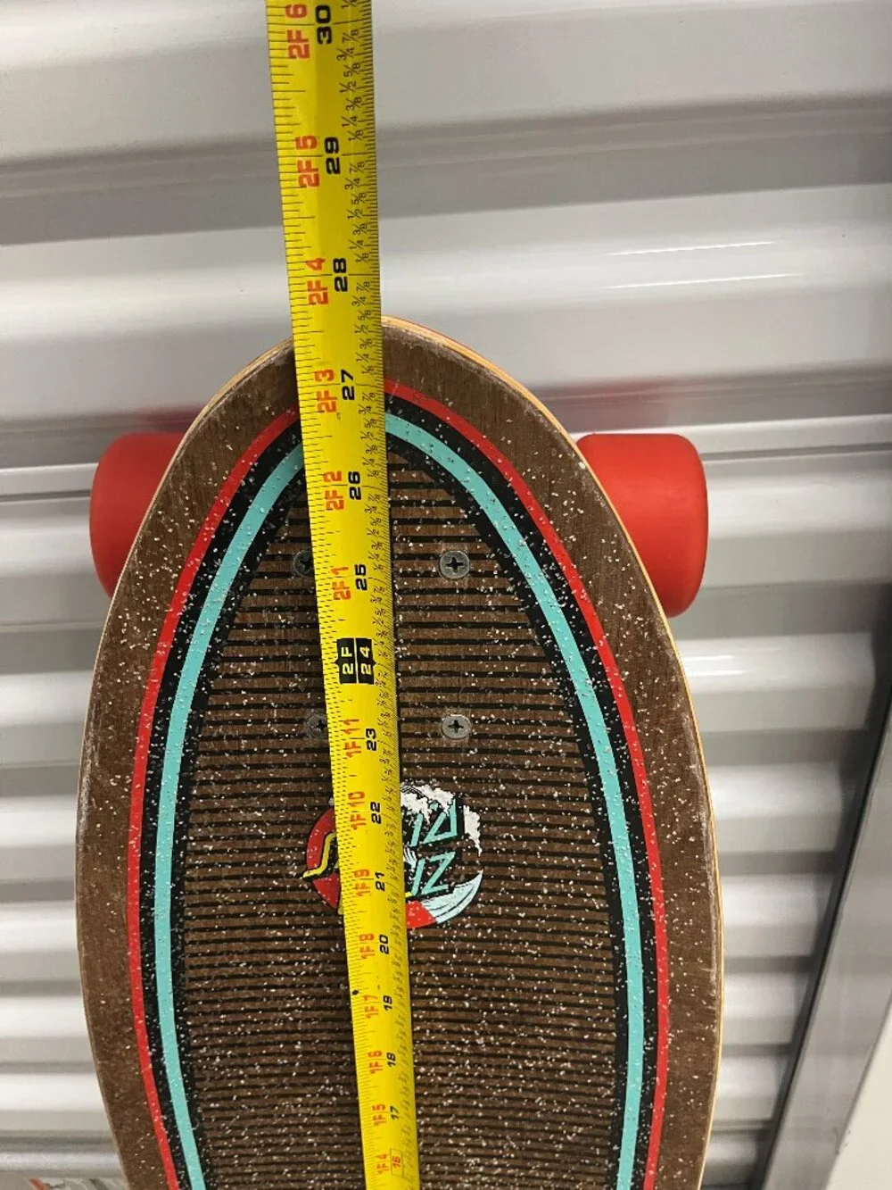 Santa Cruz Classic Wave Splice Shark Cruiser Complete - 8.8